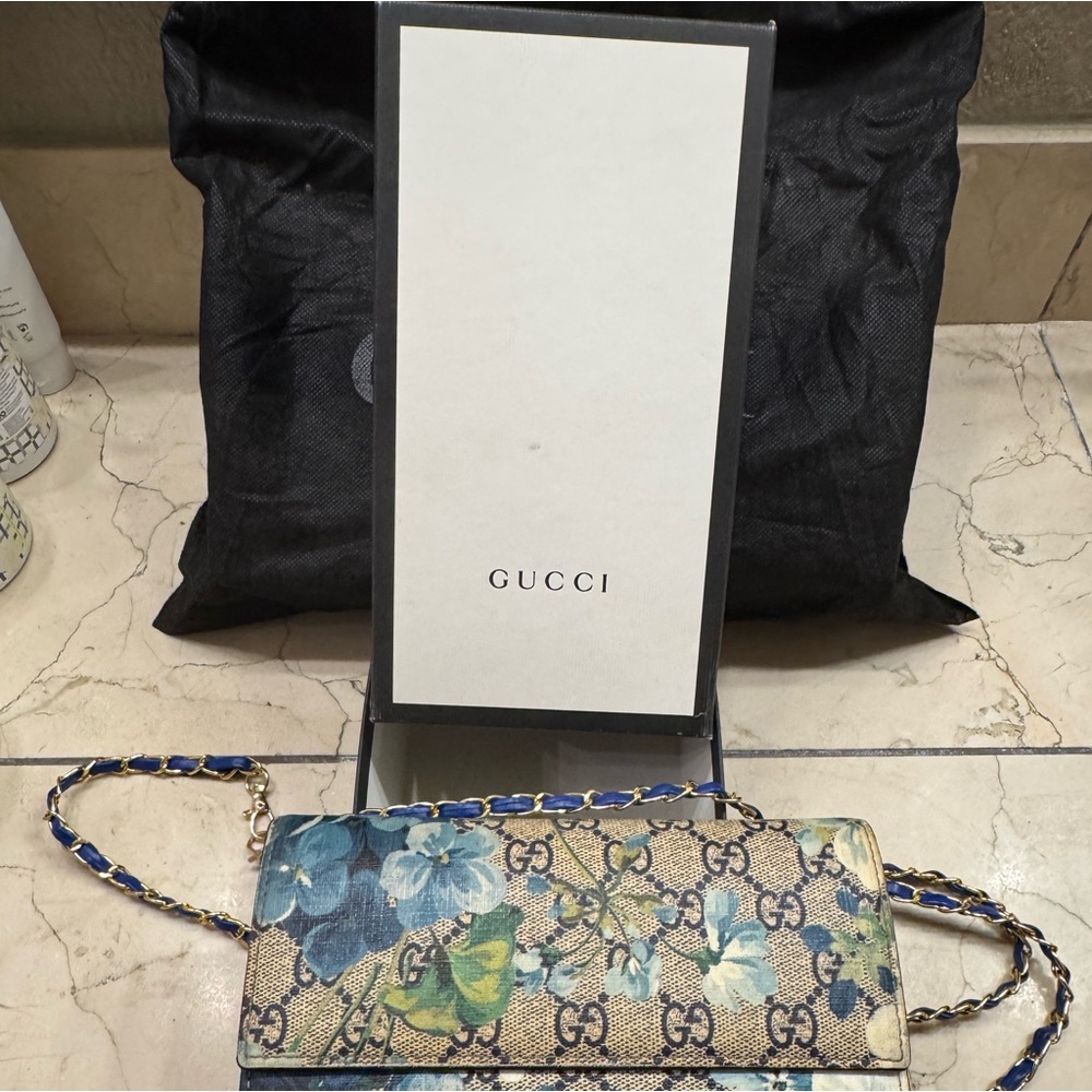 Gucci Blooms wallet on chain blue